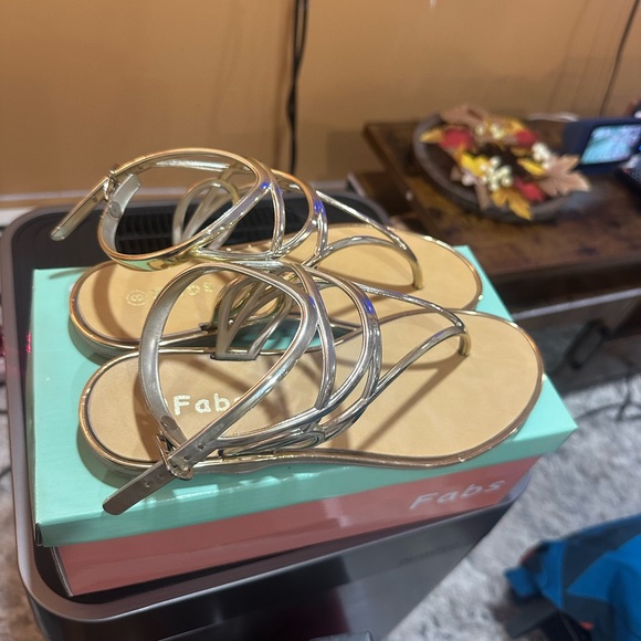 Sandals - Picture 2 of 3